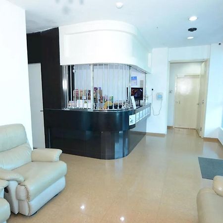 Hotel Alam Indi Johor Bahru Eksteriør billede