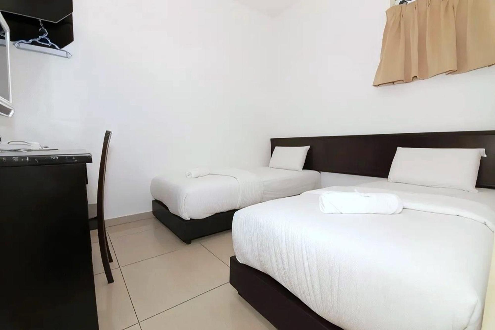 Hotel Alam Indi Johor Bahru Eksteriør billede