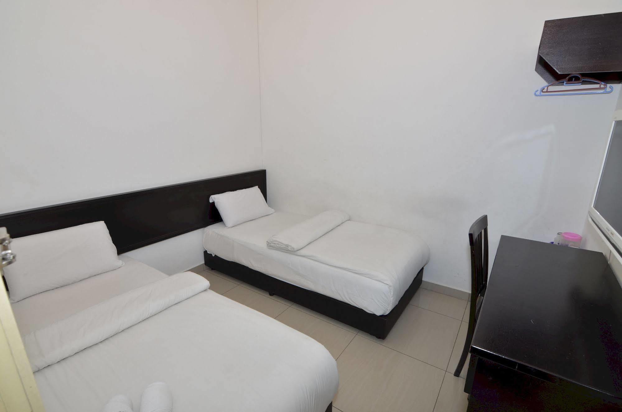 Hotel Alam Indi Johor Bahru Eksteriør billede
